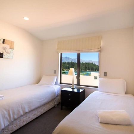 Lakefront Luxury Penthouse Central Queenstown Exterior foto