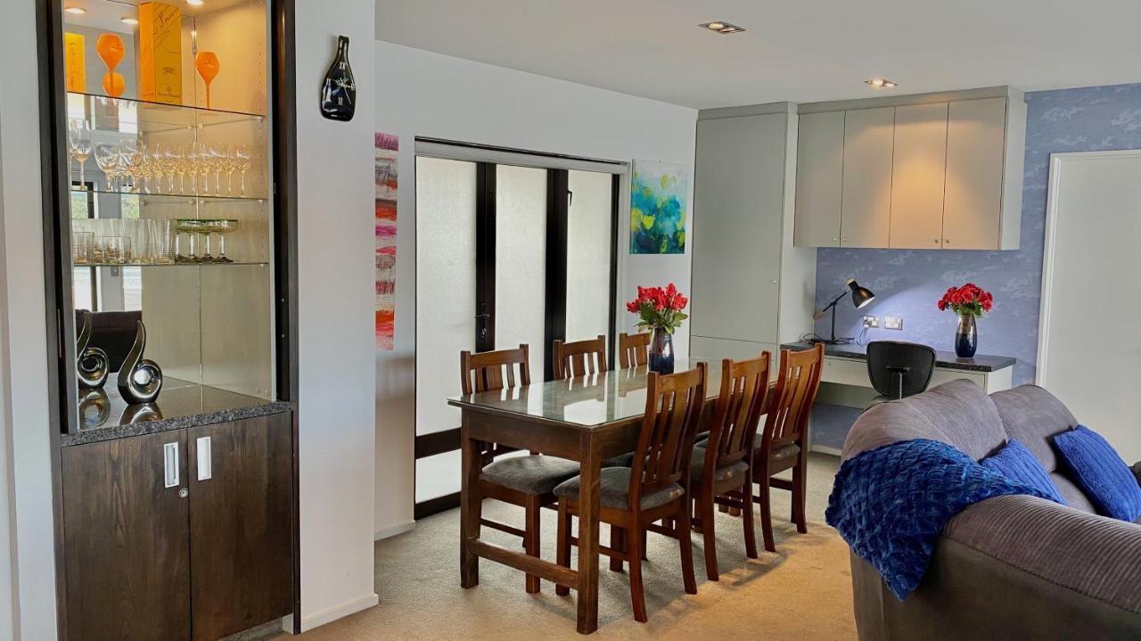 Lakefront Luxury Penthouse Central Queenstown Exterior foto