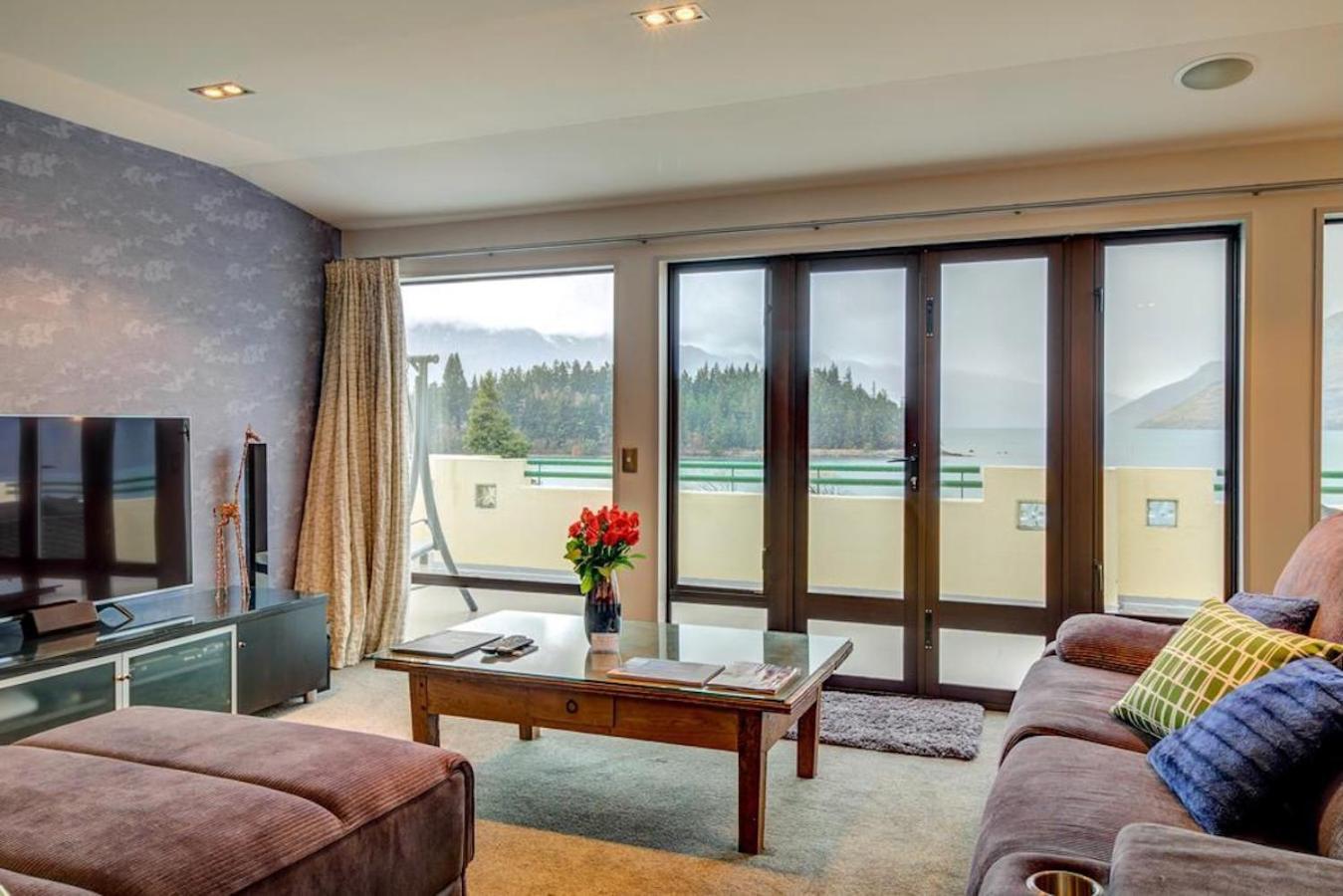 Lakefront Luxury Penthouse Central Queenstown Exterior foto