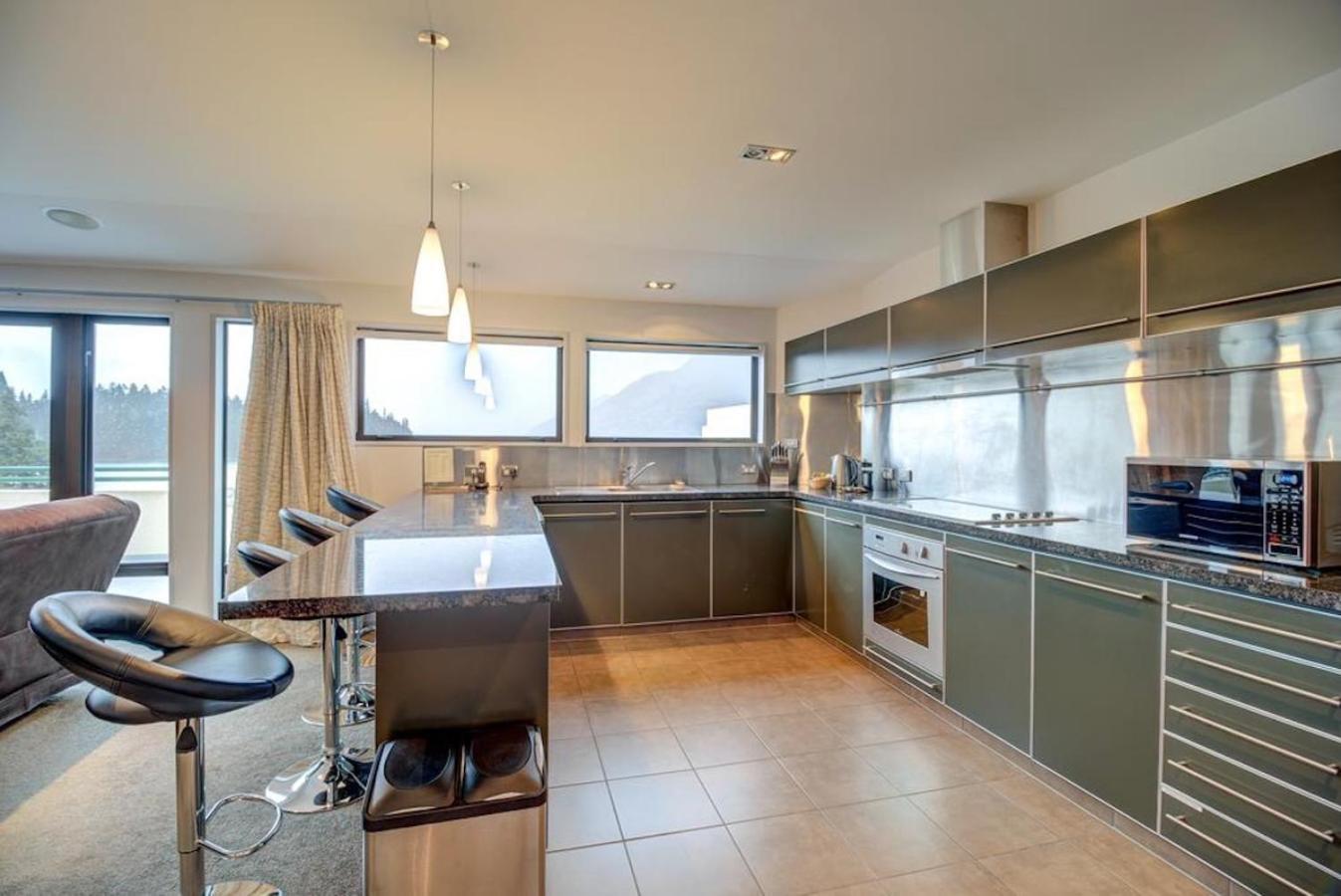 Lakefront Luxury Penthouse Central Queenstown Exterior foto